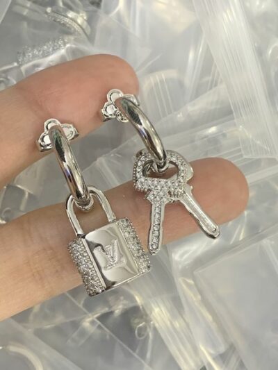 New Arrival Lv Earring J1014.